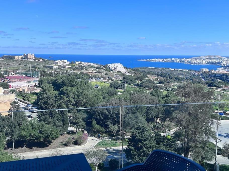 Your Escape: Where Every Sunrise Becomes A Memory Mellieħa Exteriör bild